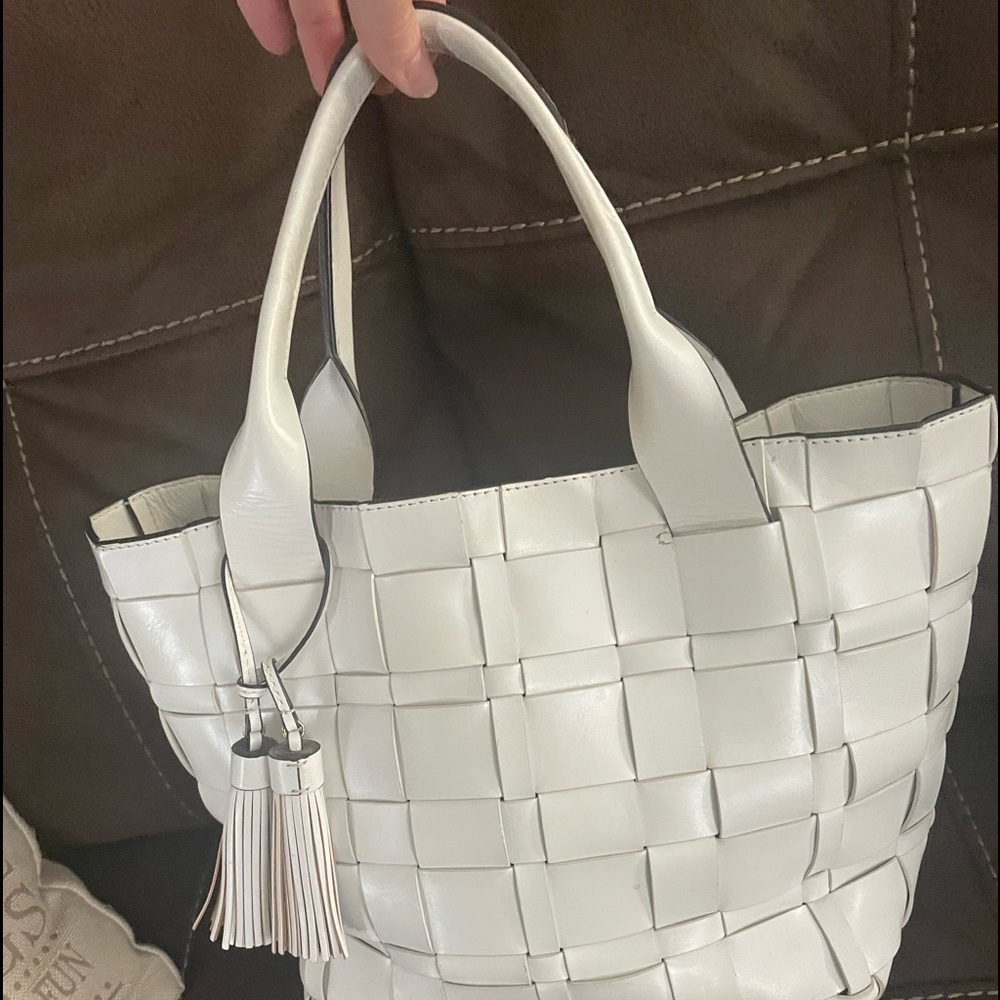 Michael Kors bag!! - Picture 2 of 4